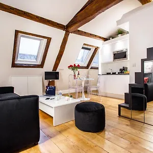 Cmg Concorde/ Madeleine Parigi